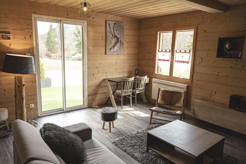 Villa Gite Jura Mina Chalet Au Milieu De La Nature Ney Exterior foto